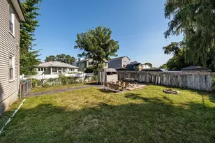 51 Rosemont St, Lowell, MA 01854 - Photo 34