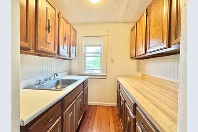 51 Rosemont Street, Lowell, MA 01854 - Photo 4