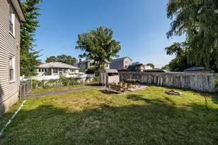51 Rosemont St, Lowell, MA 01854 - Photo 34
