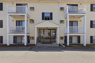 15 Houghton St #6, Worcester, MA 01604 - Photo 2