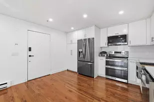 15 Houghton St, Worcester, MA 01604 - Photo 4