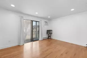 15 Houghton St, Worcester, MA 01604 - Photo 10