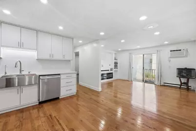 15 Houghton St #6, Worcester, MA 01604 - Photo 4