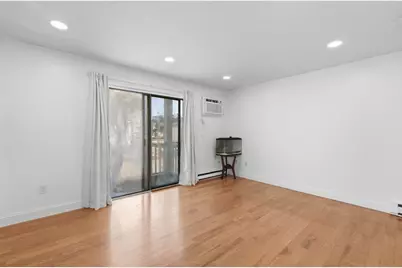 15 Houghton St #6, Worcester, MA 01604 - Photo 10