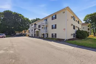 15 Houghton St, Worcester, MA 01604 - Photo 26
