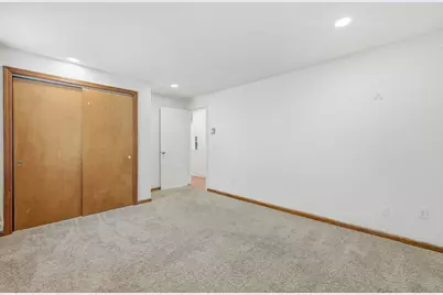 15 Houghton St #6, Worcester, MA 01604 - Photo 16