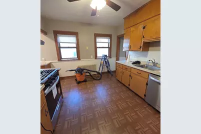 6-8 Hoyle #1, Norwood, MA 02062 - Photo 2