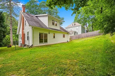 2 Biltmore Rd, Worcester, MA 01602 - Photo 36