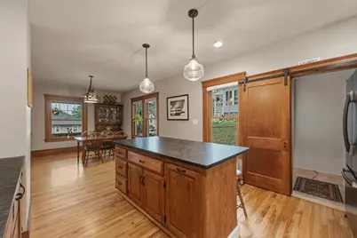 2 Biltmore Rd, Worcester, MA 01602 - Photo 6