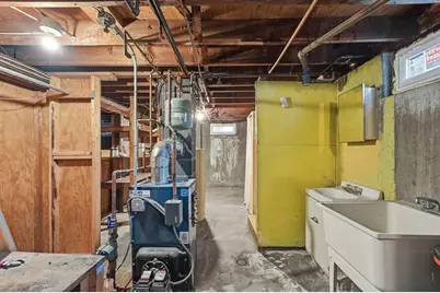 75 Knollwood St, Springfield, MA 01104 - Photo 26