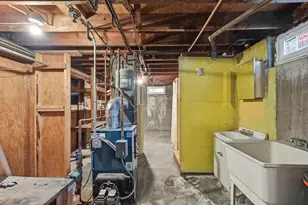 75 Knollwood St, Springfield, MA 01104 - Photo 26