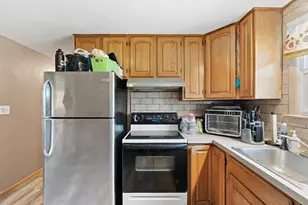 75 Knollwood St, Springfield, MA 01104 - Photo 10