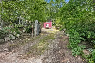 62 Bennett St S, Gloucester, MA 01930 - Photo 28