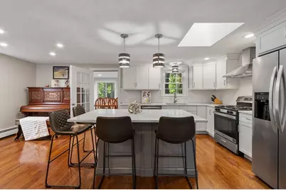 25 Glenwood Rd, Tewksbury, MA 01876 - Photo 8