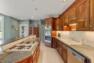 16 Longmeadow Rd, Milton, MA 02186 - Photo 10