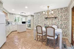 208 Tanglewood Dr, Longmeadow, MA 01106 - Photo 10