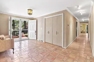 208 Tanglewood Dr, Longmeadow, MA 01106 - Photo 4