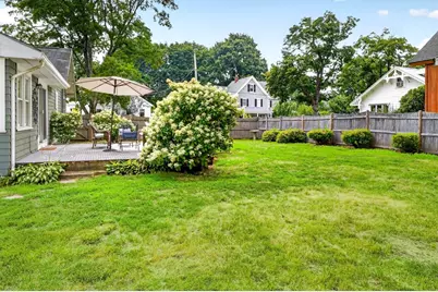 38 Miller St, Medfield, MA 02052 - Photo 24