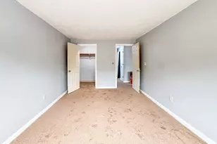 13 Granite St, Methuen, MA 01844 - Photo 8