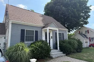 29 Pilgrim Rd, Weymouth, MA 02191 - Photo 1