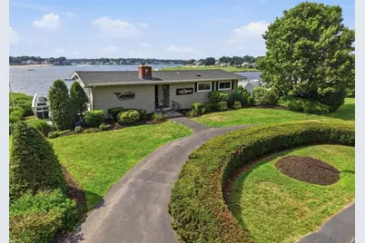79 Edgewater Dr, Wareham, MA 02571 - Photo 2