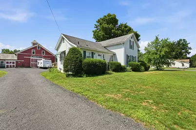 71 Chestnut St, Hatfield, MA 01038 - Photo 2