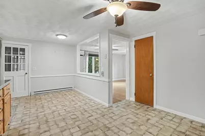 35 Park Forest Rd, Springfield, MA 01118 - Photo 12