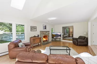 41 Lamplighter Dr, Shrewsbury, MA 01545 - Photo 8