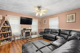 104 Fisher St, North Attleboro, MA 02760 - Photo 14