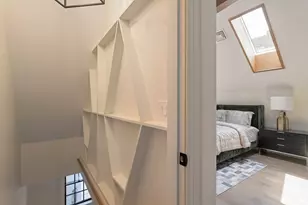 911 Mt Auburn St, Cambridge, MA 02138 - Photo 12