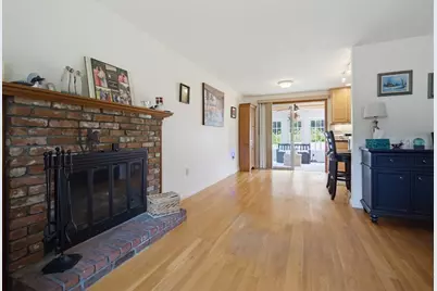 41 Castlewood Dr, Billerica, MA 01821 - Photo 12