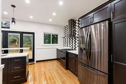 93 Crescent Hill Ave, Arlington, MA 02474 - Photo 10