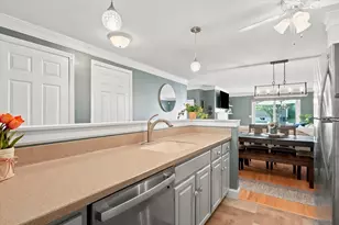 2 Chapman Pl, Leominster, MA 01453 - Photo 4