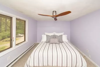 92 Brook St, Hudson, MA 01749 - Photo 10