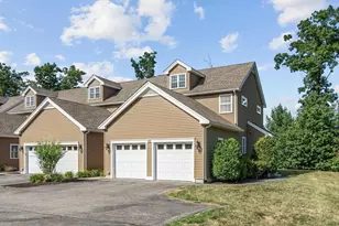 62 Terry Ln, Plainville, MA 02762 - Photo 1