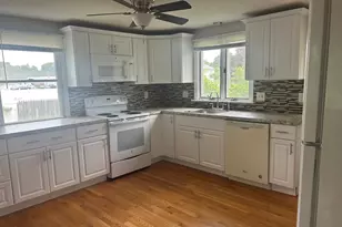 19-20 Orlando, Agawam, MA 01030 - Photo 2