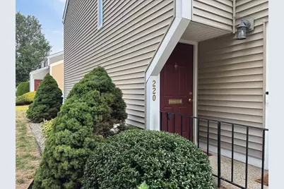 220 Nassau Drive #220, Springfield, MA 01129 - Photo 2