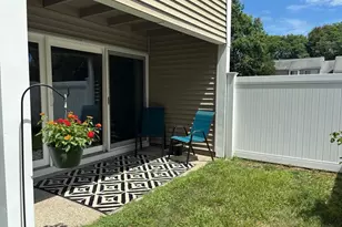 220 Nassau Dr, Springfield, MA 01129 - Photo 22