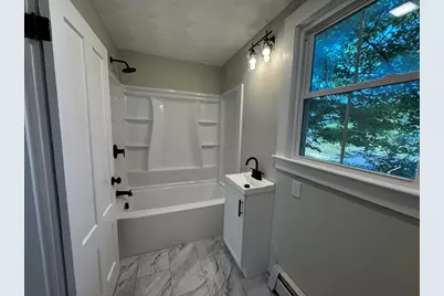 37 Oakes Ave, Southbridge, MA 01550 - Photo 20