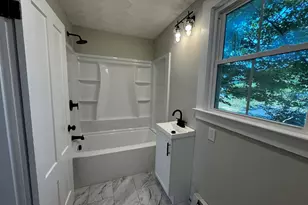 37 Oakes Ave, Southbridge, MA 01550 - Photo 20
