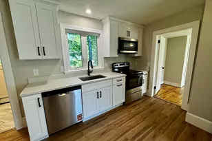 37 Oakes Ave, Southbridge, MA 01550 - Photo 16