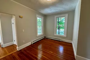 37 Oakes Ave, Southbridge, MA 01550 - Photo 10