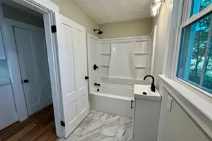 37 Oakes Ave, Southbridge, MA 01550 - Photo 18