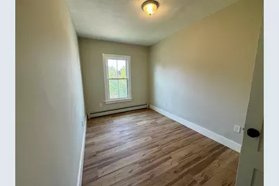 37 Oakes Ave, Southbridge, MA 01550 - Photo 30