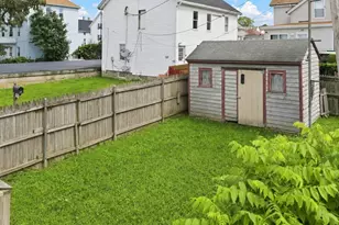 100 Melville St, Fall River, MA 02724 - Photo 4