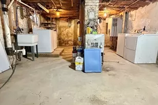 100 Melville St, Fall River, MA 02724 - Photo 18