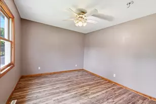 16 Park Pl, East Longmeadow, MA 01028 - Photo 18