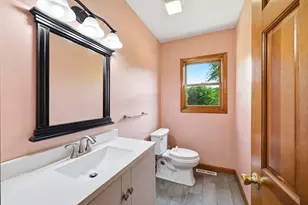 16 Park Pl, East Longmeadow, MA 01028 - Photo 14