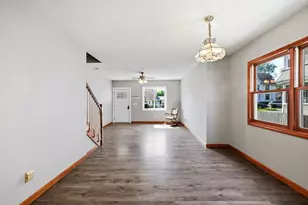 16 Park Pl, East Longmeadow, MA 01028 - Photo 8