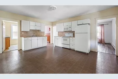 352 Daniels St, Fitchburg, MA 01420 - Photo 26